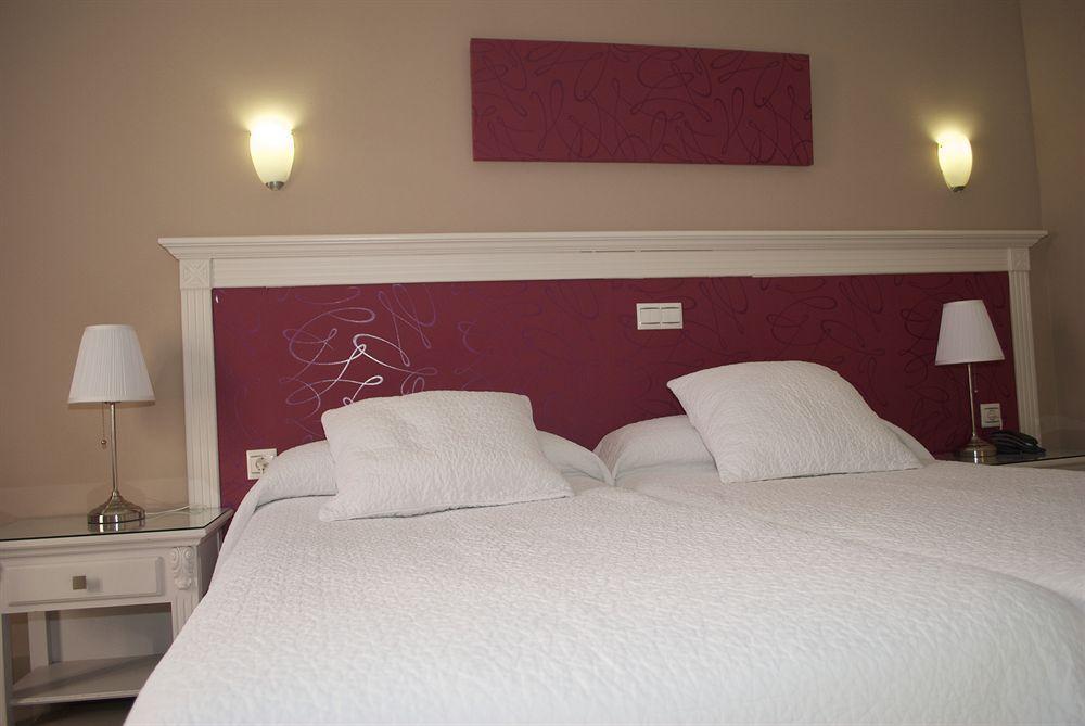 Apartamentos Plaza Cavana 5 Nerja Exterior foto
