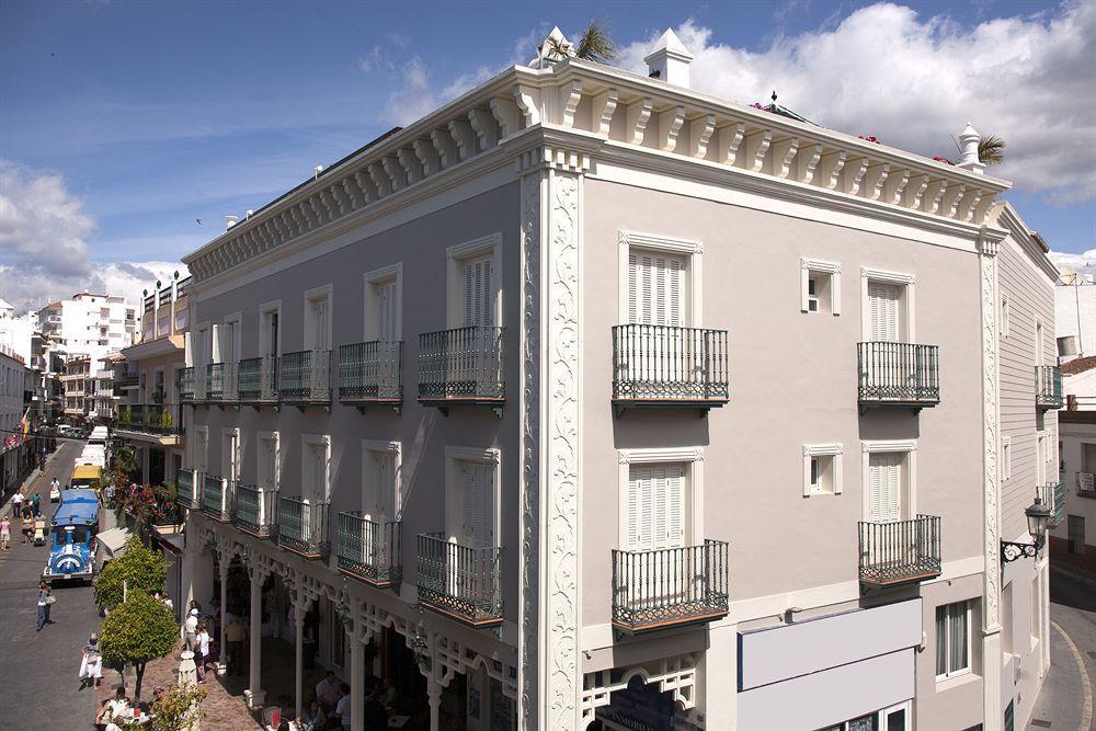 Apartamentos Plaza Cavana 5 Nerja Exterior foto