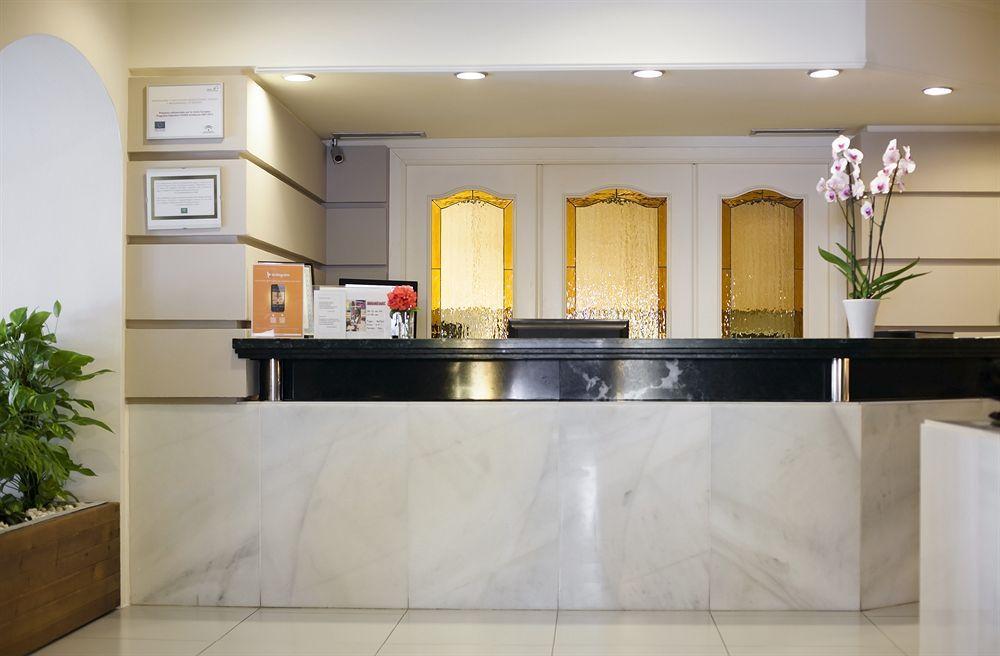 Apartamentos Plaza Cavana 5 Nerja Exterior foto