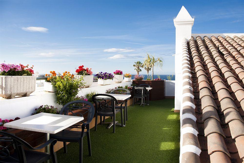 Apartamentos Plaza Cavana 5 Nerja Exterior foto