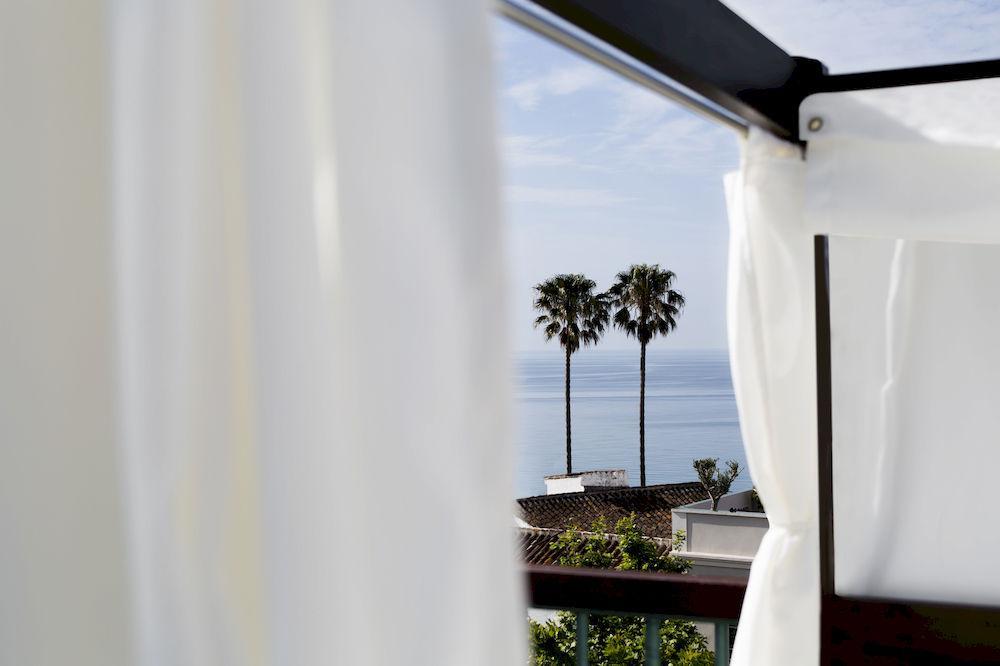 Apartamentos Plaza Cavana 5 Nerja Exterior foto