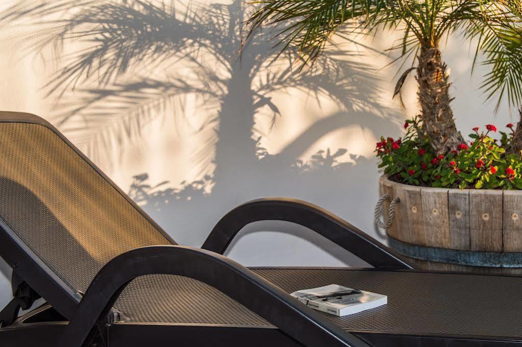 Apartamentos Plaza Cavana 5 Nerja Exterior foto