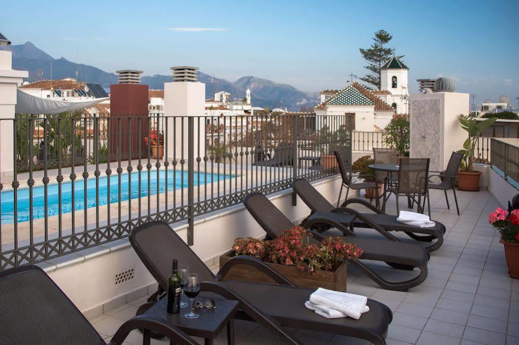 Apartamentos Plaza Cavana 5 Nerja Exterior foto