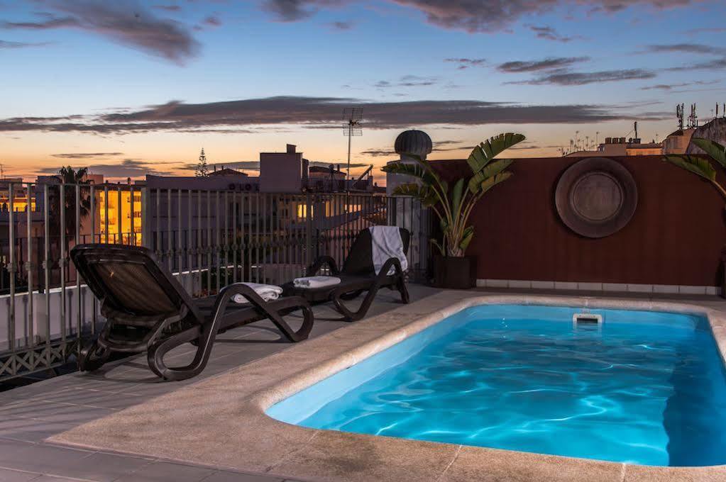 Apartamentos Plaza Cavana 5 Nerja Exterior foto