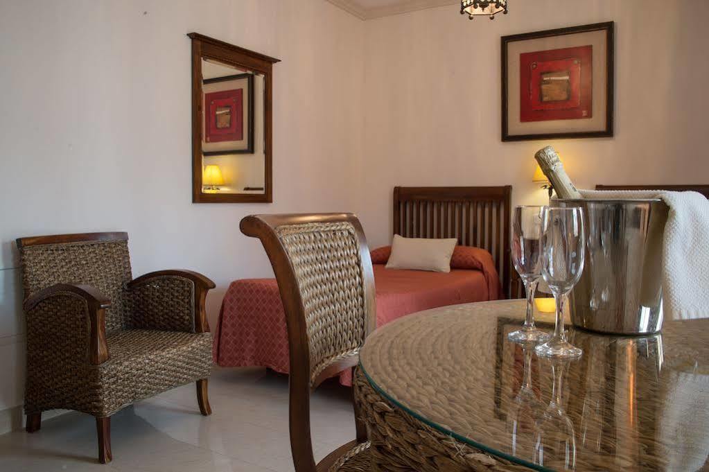 Apartamentos Plaza Cavana 5 Nerja Exterior foto