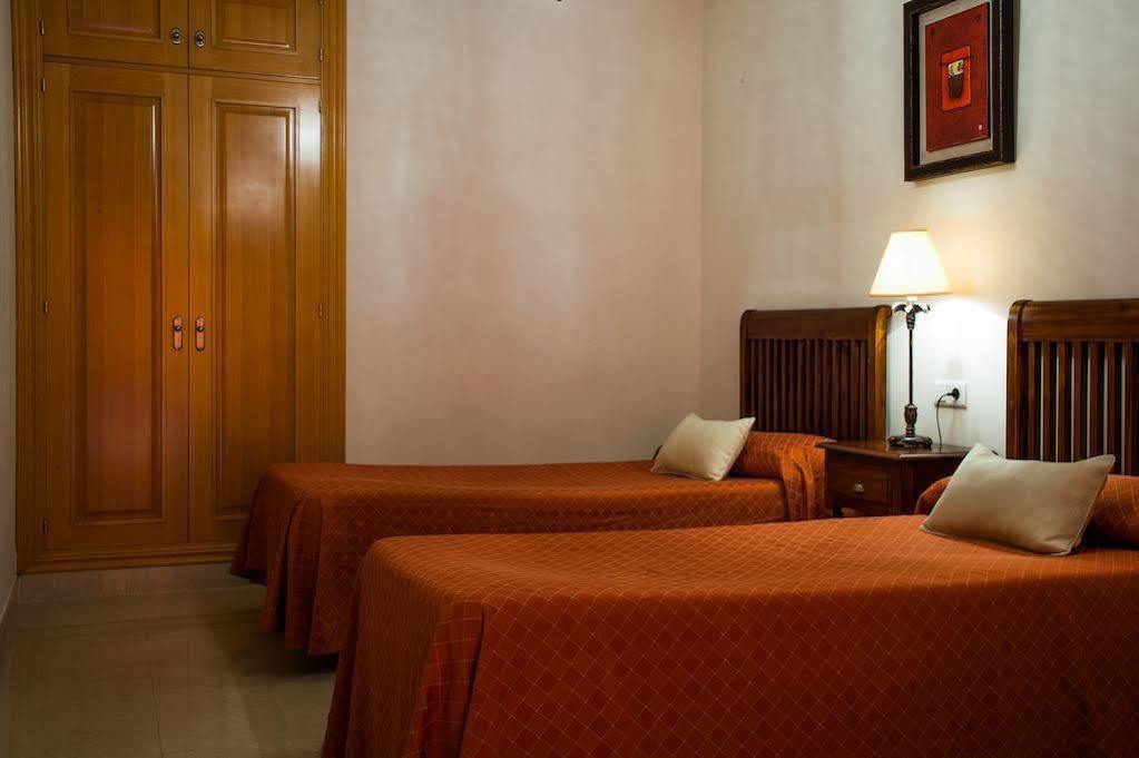 Apartamentos Plaza Cavana 5 Nerja Exterior foto