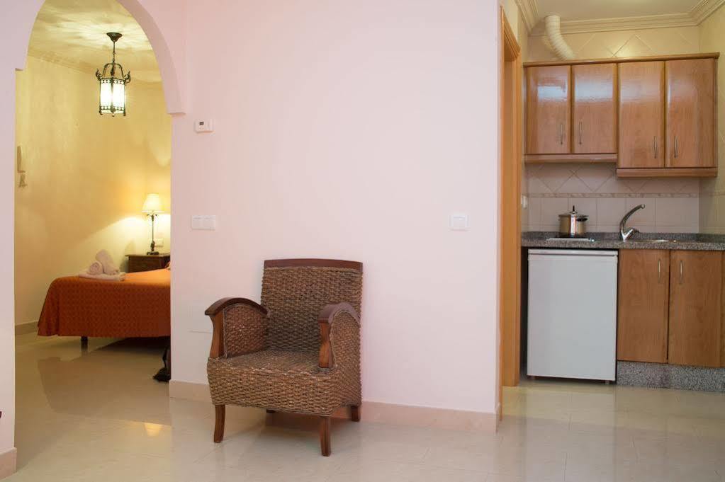 Apartamentos Plaza Cavana 5 Nerja Exterior foto