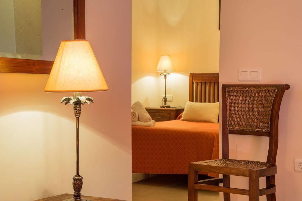 Apartamentos Plaza Cavana 5 Nerja Exterior foto