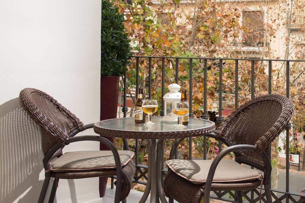 Apartamentos Plaza Cavana 5 Nerja Exterior foto